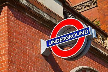 Image showing signal street in london  transport  icon