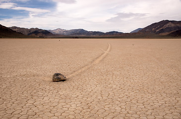 Image showing Moving Rocks, Death Valley NP, California, USA