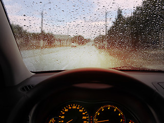 Image showing raindrops on windshield