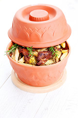 Image showing clay pot with meat