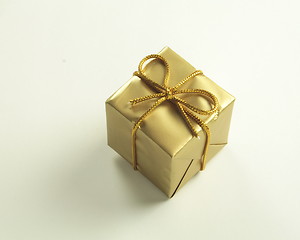 Image showing single gold present