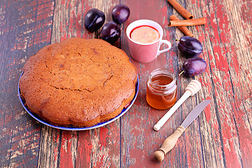 Image showing plum cake