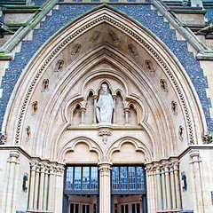 Image showing door southwark  cathedral in london england old construction and