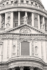 Image showing st paul cathedral in london england old construction and religio