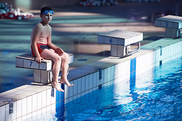 Image showing child group  at swimming pool school class