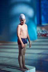 Image showing child group  at swimming pool school class