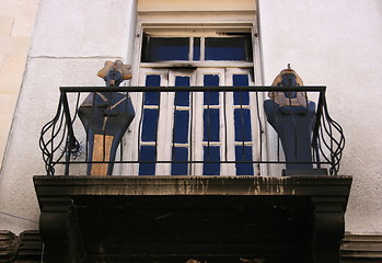 Image showing Pharaohs on the balcony