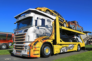 Image showing Customized Scania R620 V8 Car Carrier in a Show