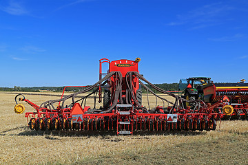 Image showing Vaderstad Spirit 600C Seed Drill on Stubble Field 