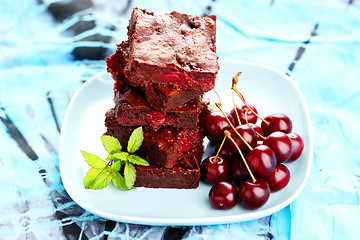 Image showing brownie with cherries