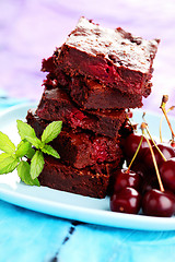 Image showing brownie with cherries