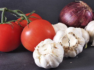 Image showing Garlic, tomatoes and onion 036