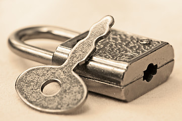 Image showing Padlock