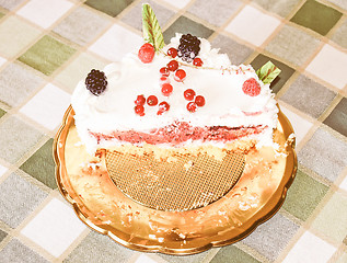 Image showing Retro looking Pie cake
