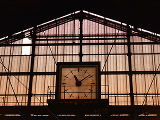 Image showing train station clock