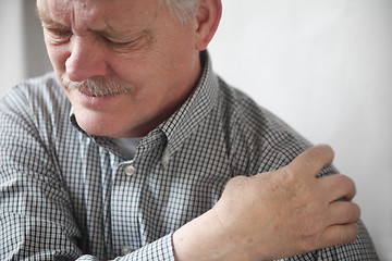 Image showing man with painful shoulder joint		