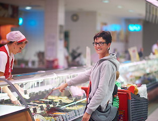 Image showing woman in supermarket