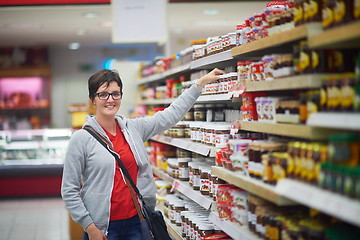 Image showing woman in supermarket