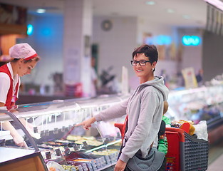 Image showing woman in supermarket