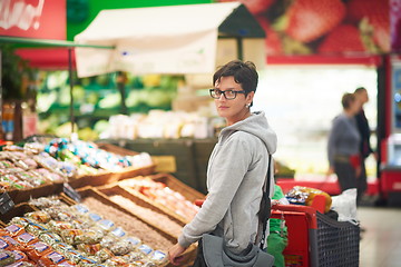 Image showing mother with baby in shopping