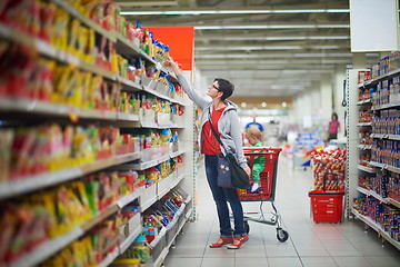 Image showing mother with baby in shopping