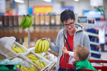 Image showing mother with baby in shopping