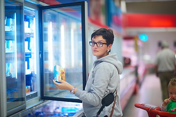 Image showing mother with baby in shopping