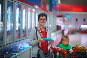 Image showing mother with baby in shopping