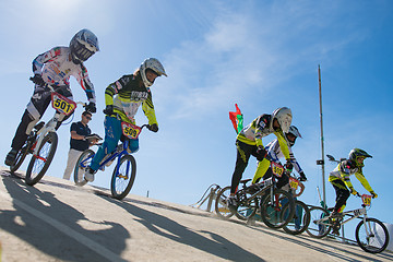 Image showing Juvelines racing start