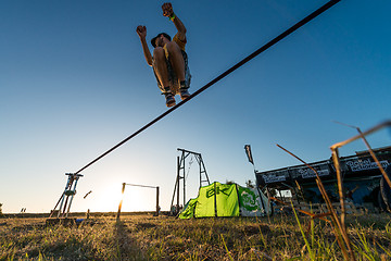 Image showing Andre antunes Slackline performance