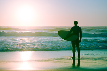 Image showing Surfer watching the waves