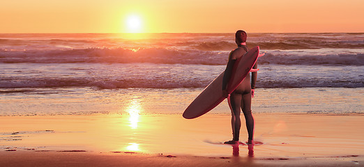 Image showing Surfer watching the waves