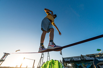 Image showing Andre antunes Slackline performance