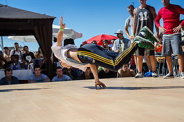 Image showing B-Boying crews warmup