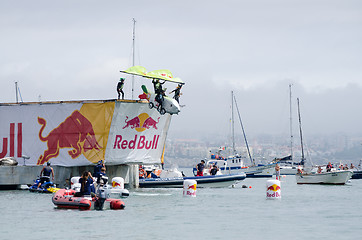 Image showing Sardinha portuguesa team at the Red Bull Flugtag