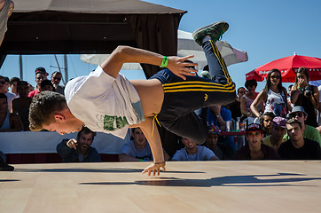 Image showing B-Boying crews warmup