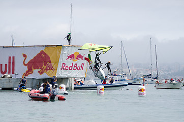 Image showing Sardinha portuguesa team at the Red Bull Flugtag