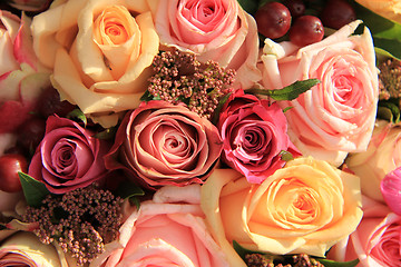Image showing Pastel roses wedding arrangement