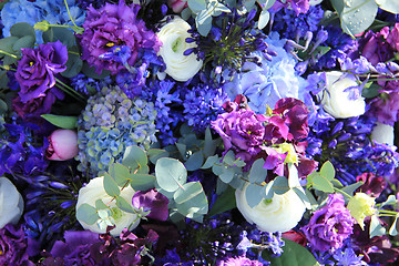 Image showing Blue wedding arrangement