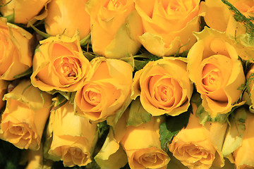 Image showing Yellow rose wedding arrangement