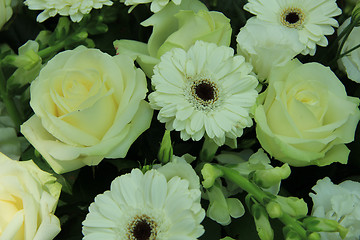 Image showing White wedding flowers