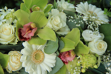 Image showing White wedding flowers