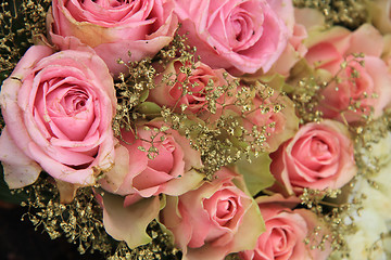 Image showing Mixed pink roses in bridal arrangement