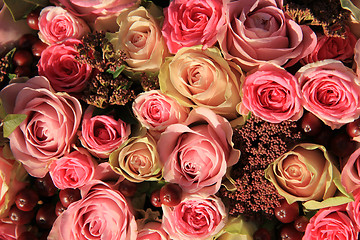 Image showing Pastel roses wedding arrangement