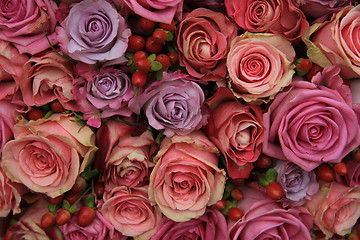 Image showing Pastel roses wedding arrangement