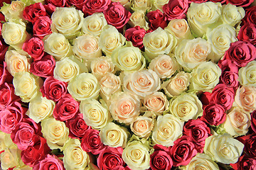 Image showing Pink roses in different shades in wedding arrangement