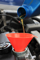 Image showing Oil refill