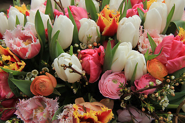 Image showing Mixed spring bouquet