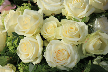 Image showing Wet white roses
