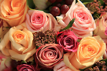 Image showing Pastel roses wedding arrangement